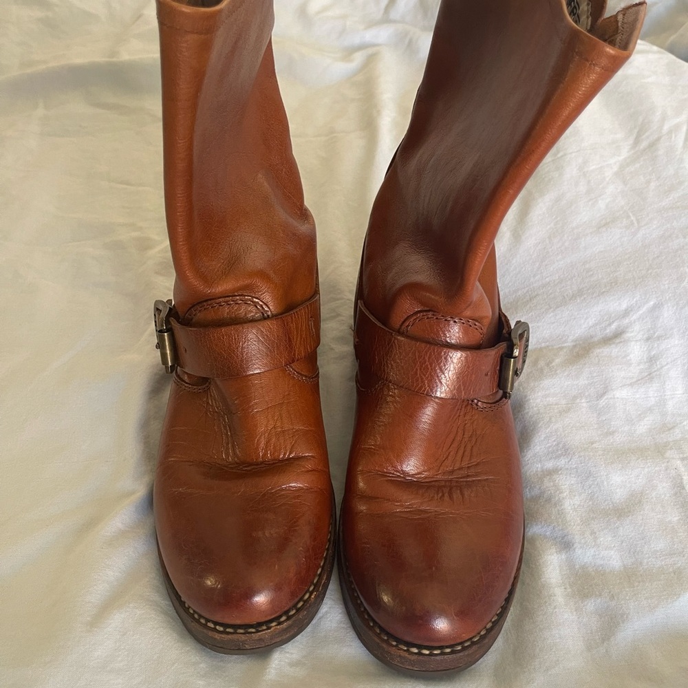 Frye, veronica slouch boot. Size 7 , cognac brown.